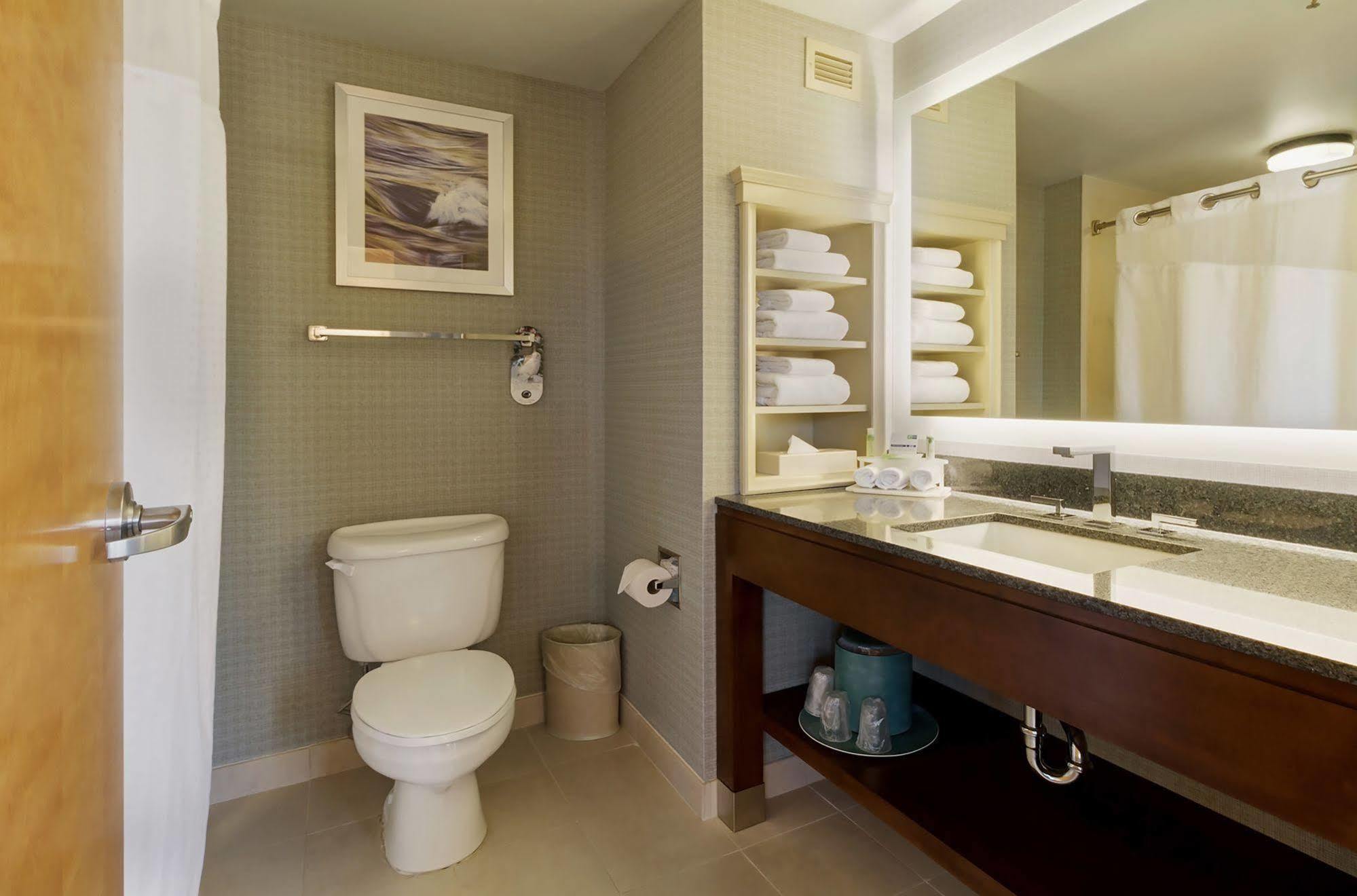 Holiday Inn Express Hotel & Suites Warwick-Providence Airport By Ihg Zewnętrze zdjęcie